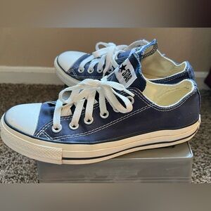Navy blue ankle Converse